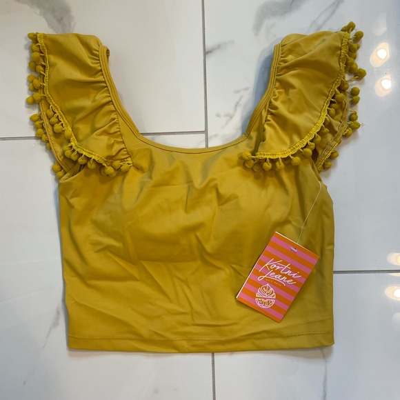 Honey Gold Flounce Top - Picture 1 of 1